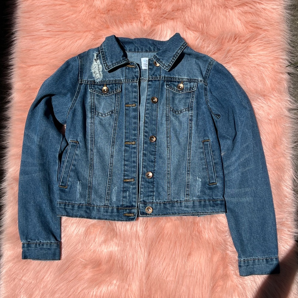 Women’s Classic Denim Jacket